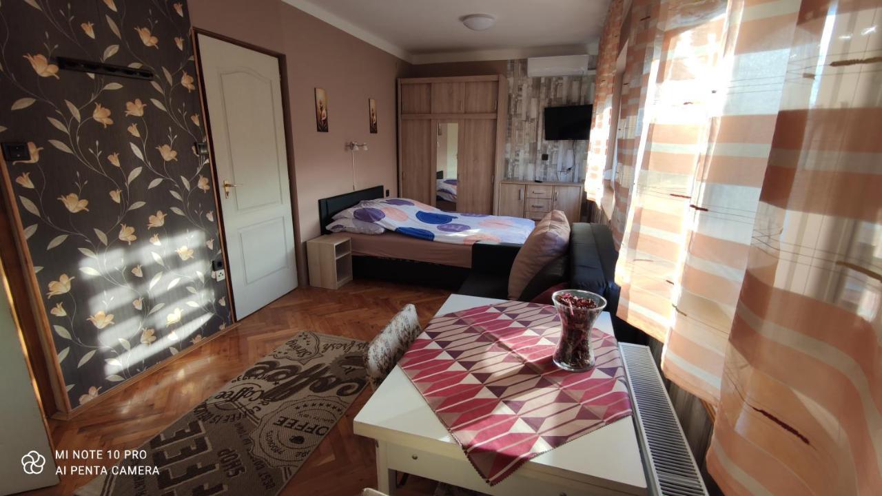 Apartman Edit Харканы Экстерьер фото