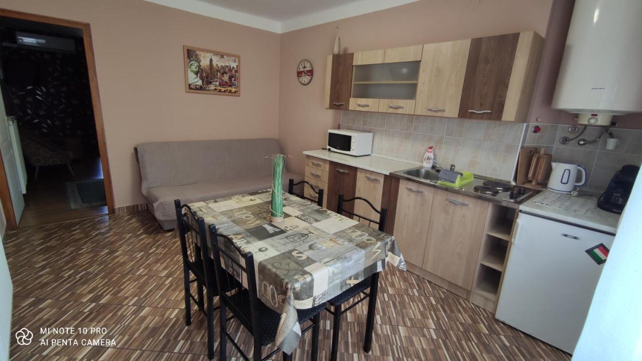 Apartman Edit Харканы Экстерьер фото