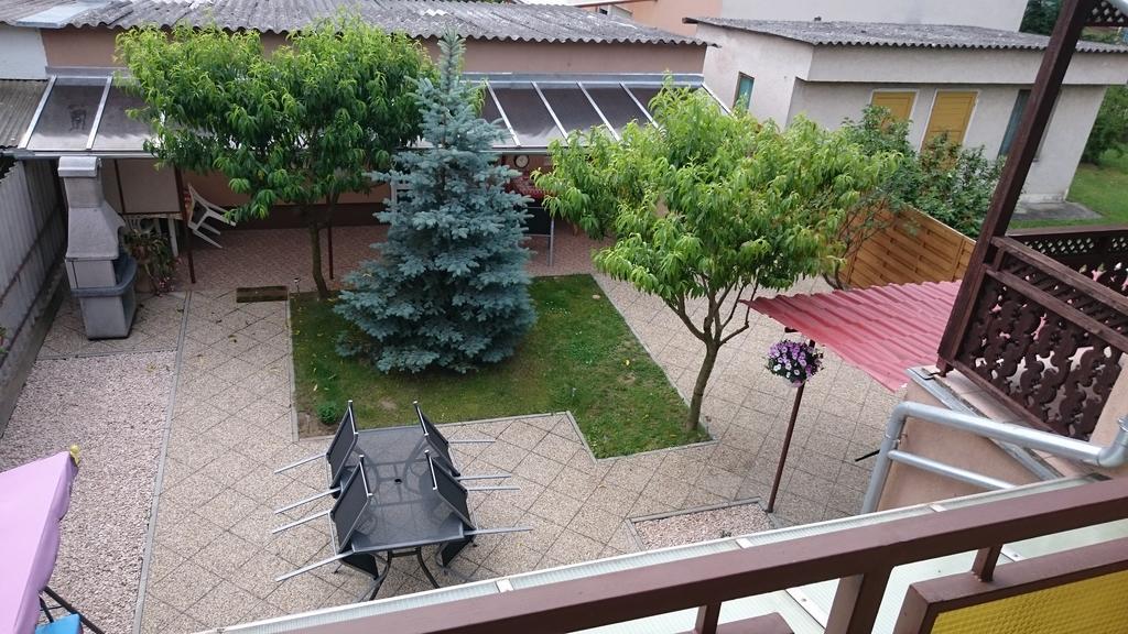 Apartman Edit Харканы Экстерьер фото